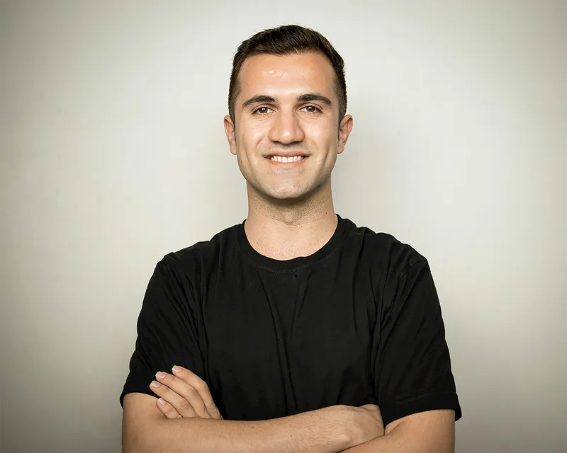 Example profile photo rated on Photo Rater — Alex, 28